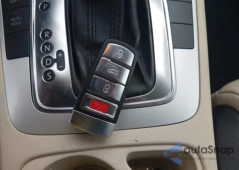 2011 Volkswagen Cc Sport z USA, uszkodzony, nr VIN WVWMN7AN6BE701864